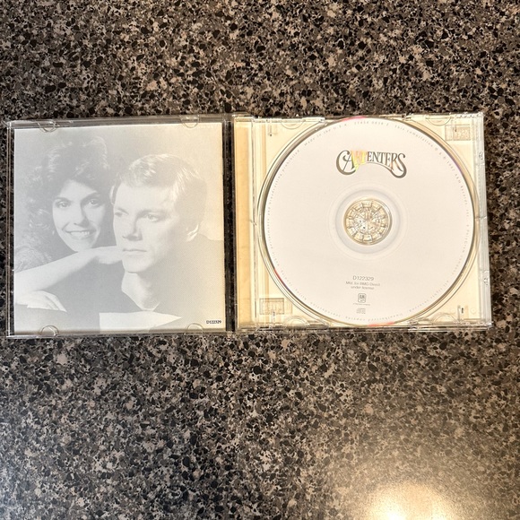 Carpenters Love Songs CD EUC - Picture 3 of 4